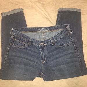 Old navy cropped jeans.  Size 16.